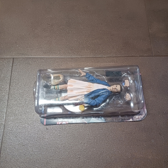 McFarlane Toys - Picture 6 of 6